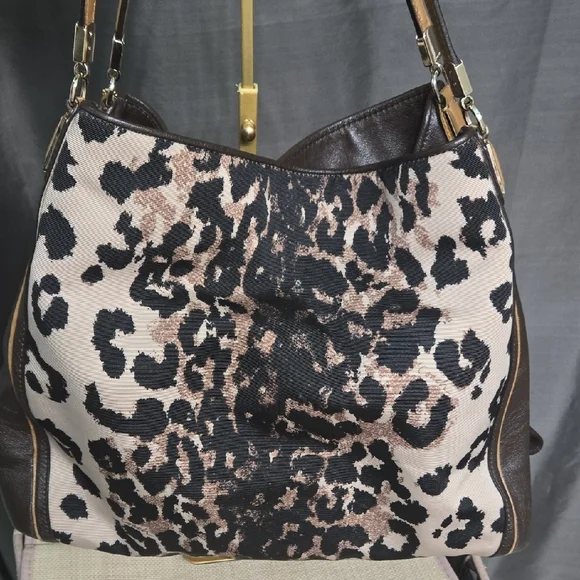 Coach Carryall Black and Brown Shoulder BagEUC